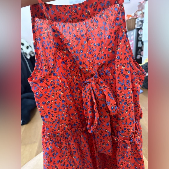 Sienna Sky tank top. Thin, perfect for summer. - Picture 2 of 3